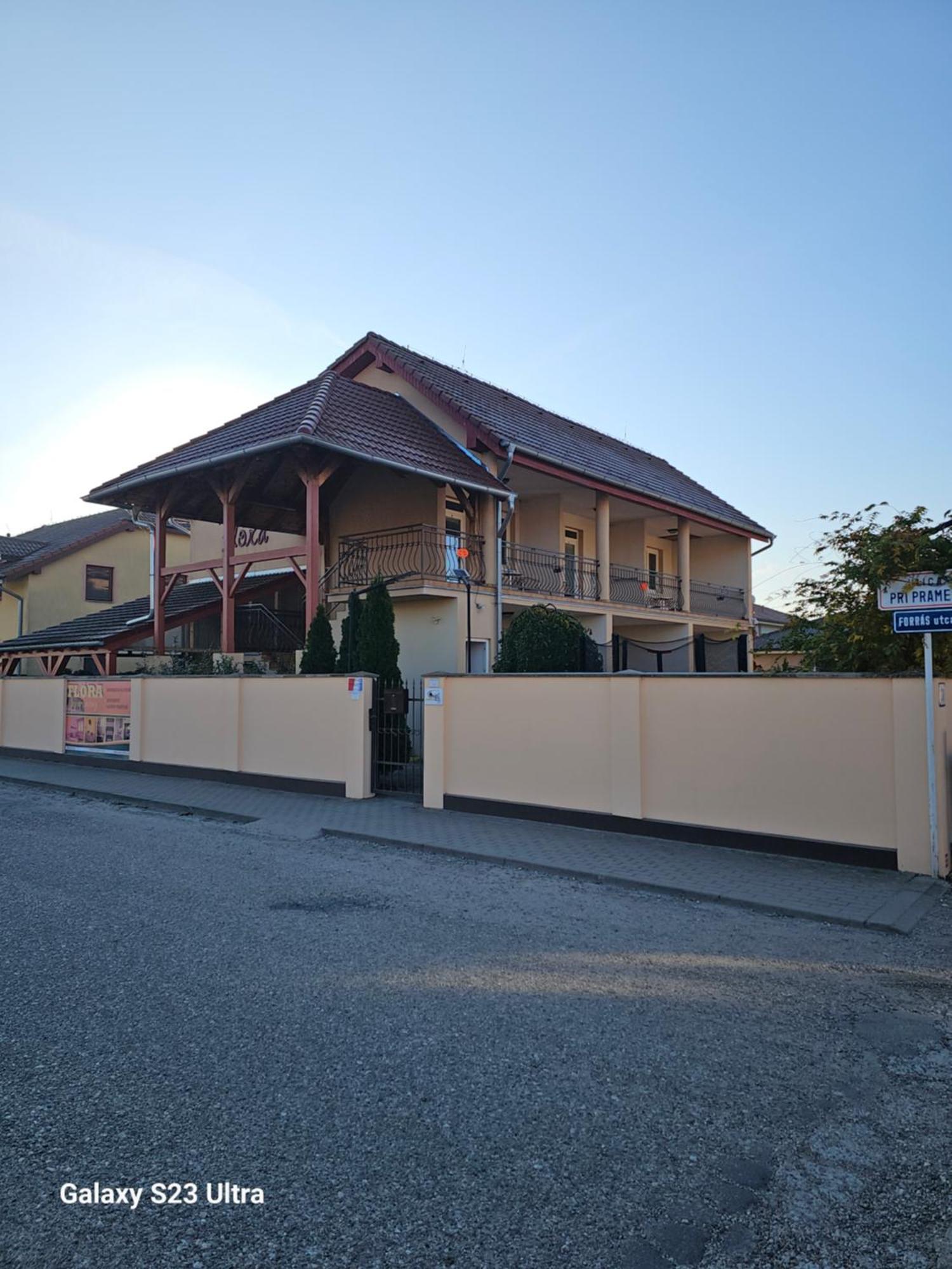 Apartmanovy Dom Flora Veľký Meder Εξωτερικό φωτογραφία